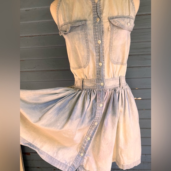 Vintage Levi’s Mini Denim Dress Size PS - Picture 2 of 4
